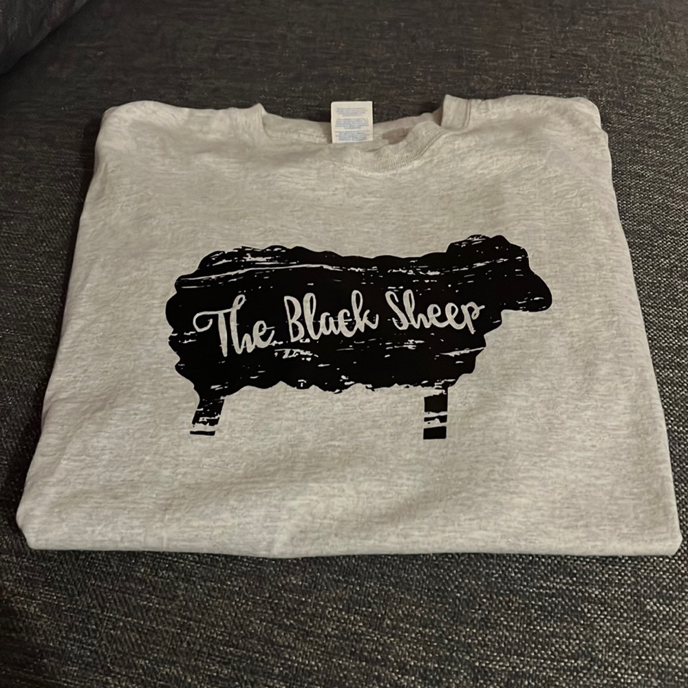 The Black Sheep misfit t-shirt. Gender neutral. Good condition. Size XL.